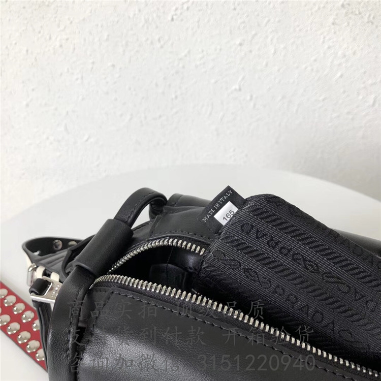 Prada斜跨单肩包 1BD123黑色 普拉达 Concept 小牛皮手袋