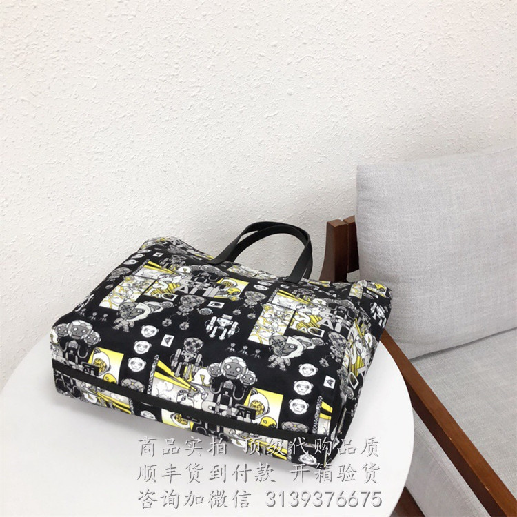 Prada 2VG019 印花织物手提包