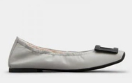 RogerVivier 女士灰色 Viv' Pockette 漆扣纳帕皮革芭蕾舞鞋 RVW6023606091TB206