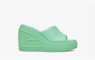 FENDI 8R8405NBAF1K9X 女士绿色 Fashion Show 凉鞋