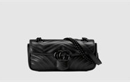 GUCCI 446744 女士黑色 GG Marmont 系列绗缝迷你手袋