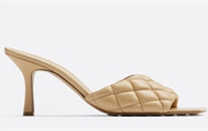 BOTTEGA VENETA 592015VBRR02624 女士蔗糖色 Padded 穆勒鞋