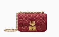Dior/迪奥 M5818 DIORADDICT红色藤格纹小羊皮翻盖式手提包，缀以饰钉